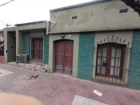 Hipolito Yrigoyen al 2300
