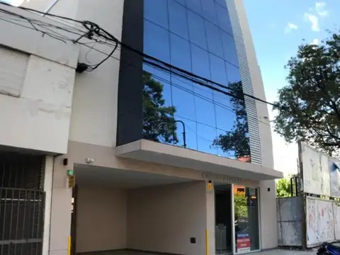 Av Sarmiento 700