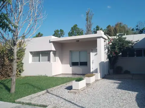Casa EN CANTEGRILL INMEJORABLE UBICACION