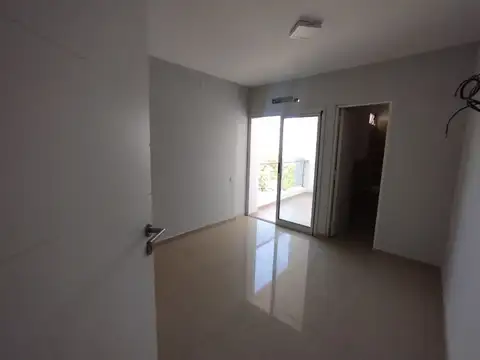 VENTA DEPARTAMENTO DE DOS DORMITORIOS EN LA BANDA