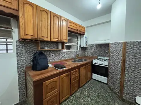 Departamento 4 ambientes con 2 baños