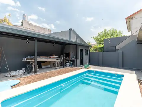 Casa en Venta con 1 cochera