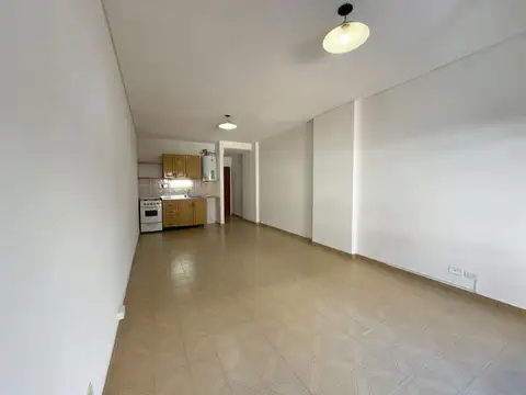 Departamento en Alquiler en Villa Ballester, $ 450.000