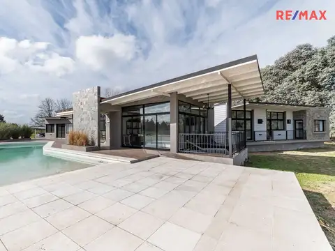 Paraíso CASA Familiar con Luz, Campo y Confort