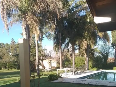 Casa en Venta con 1 cochera