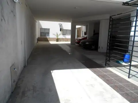 Venta Cochera Cubierta de 10,32m² - Villa Luzuriaga