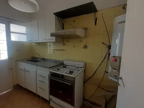 Depto Tipo Casa 2 ambientes con 1 baño