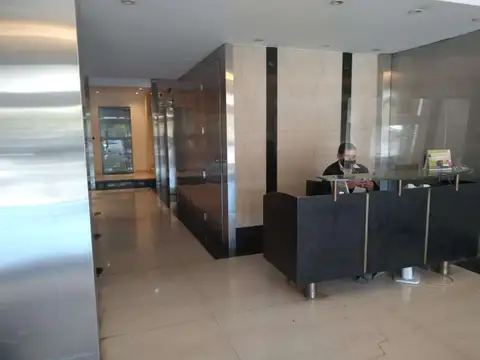 Nuñez Alquiler Oficina planta libre edificio corporativo categoria 212m2 2 cochera seg 24 vista Rio