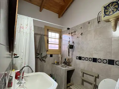 Casa en venta c/ cochera en Saldungaray