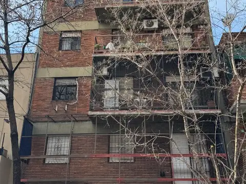 Saavedra 1100, Piso PB