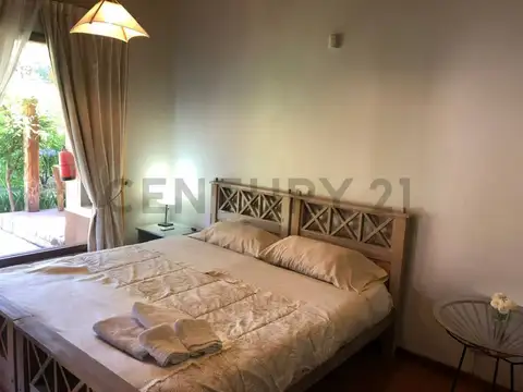 Casa 7 ambientes con 6 baños