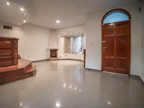 VTA.CASA 5AMB/2 GARAGE/JARDIN/TERRAZA/APTO CREDITO