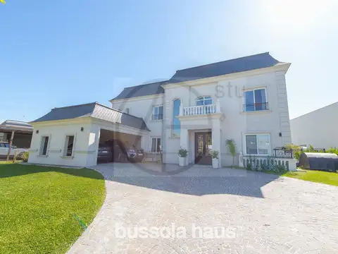 Casa en Venta de 5 dormitorios