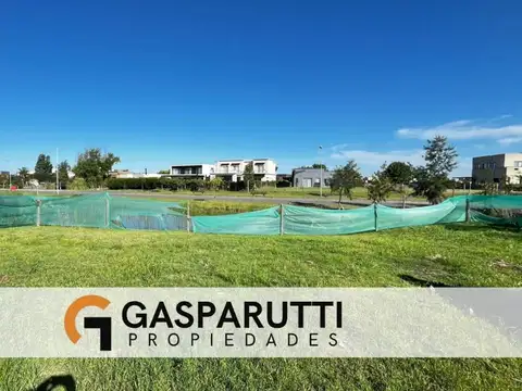 Casa 4 ambientes con 4 baños