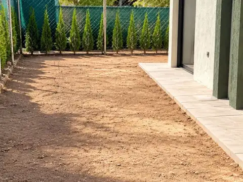 Depto Tipo Casa en Venta con 1 cocheras