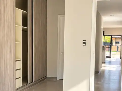 Depto Tipo Casa en Venta en Maipú, USD 90.000