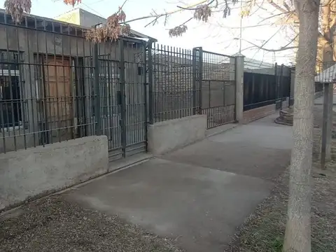 CASA EN VENTA (4 AMBIENTES) LUJAN DE CUYO