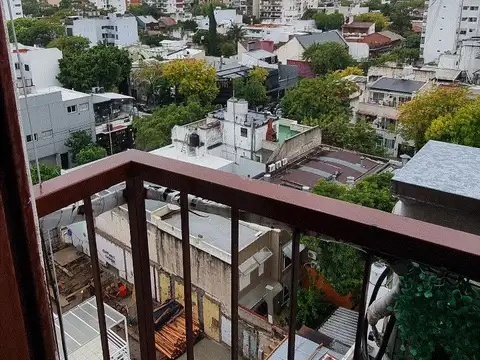 Av. El Cano 3100, Piso 8