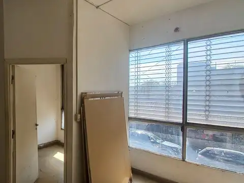 Oficina en Alquiler en Rafael Calzada, $ 250.000