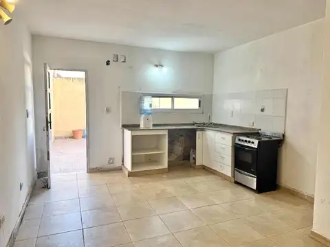 Depto Tipo Casa 3 ambientes con 1 baño