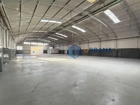 Galpon 1.150 + oficinas y baños frente a CPC Empalme