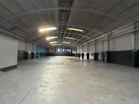 Galpon 1.150 + oficinas y baños frente a CPC Empalme