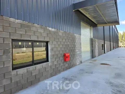 Galpón en venta y alquiler dentro del Polo industrial Ezeiza en Spegazzini