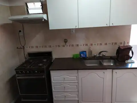 Depto Tipo Casa en Alquiler con 1 cocheras
