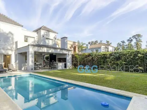 RESIDENCIA HARAS MARÍA EUGENIA