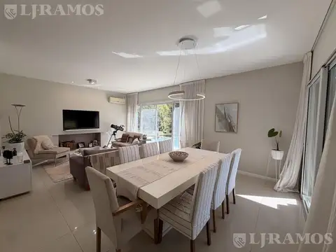 Av. de los Lagos 5850 - Los Sauces, Nordelta