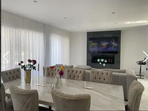 Casa 6 ambientes con 6 baños