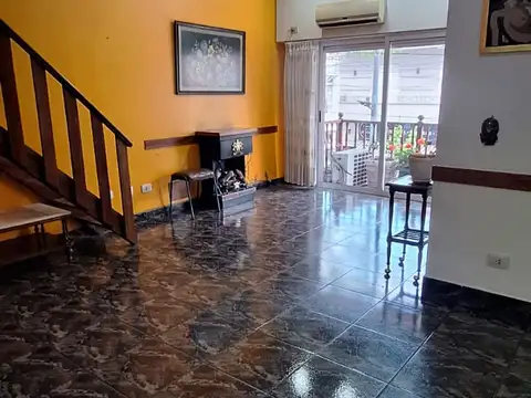 MONTE CASTRO.AVDA.JONTE 5300 HERMOSO PH 5 amb. al fte 1er.P.x esc. 3 baños amplio balcon. sin expensas!