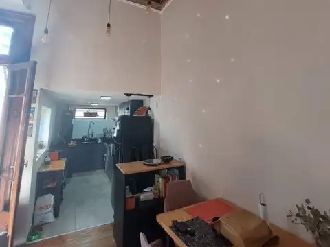 Depto Tipo Casa en Venta 80 años