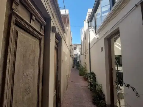 YRIGOYEN HIPOLITO - (CABA) 3300