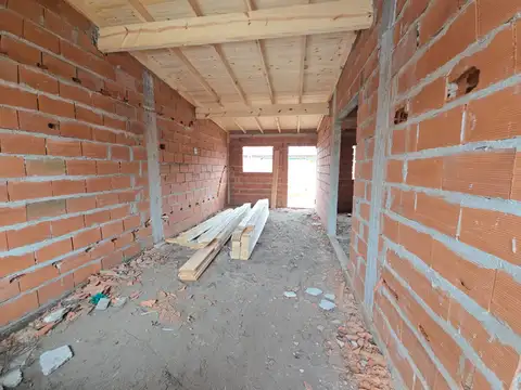 Casa 3 ambientes con 1 baño