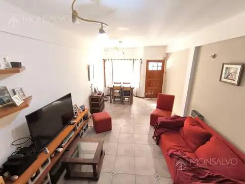 Casa en Venta con 1 cochera