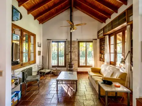 Casa única en parque de 5.040 m² con potencial de subdivisión – Ideal vivienda e inversión