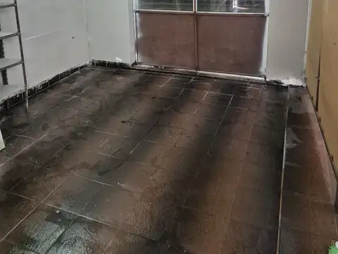 Local en Alquiler Via Púb.