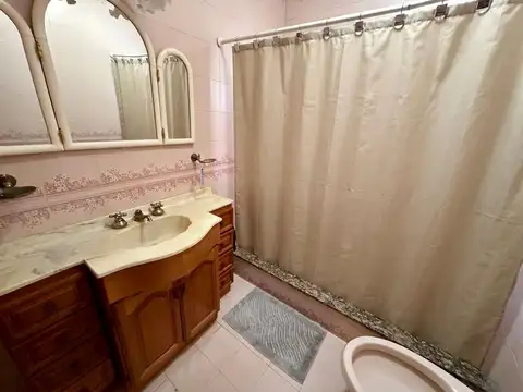 Venta Casa 3 amb + altillo + cochera Quilmes Oeste