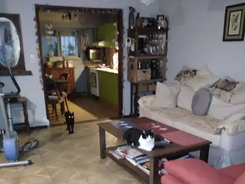 E Costa 900, Piso PB