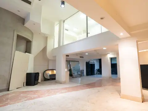 Local en Venta 70 años