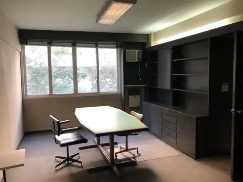 Oportunidad! Oficina en venta en el Centro – Excelente ubicación y seguridad