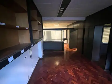 Oficina 3 ambientes con 1 baño