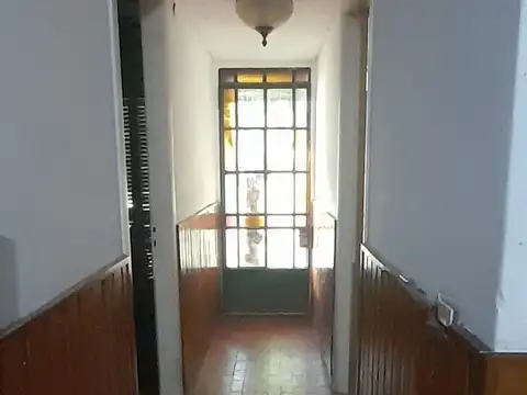 DOS LOTES CON DEPARTAMENTO Y LOCAL EN QUILMES