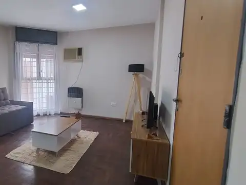 Departamento en Alquiler en Alto Alberdi, $ 950.000