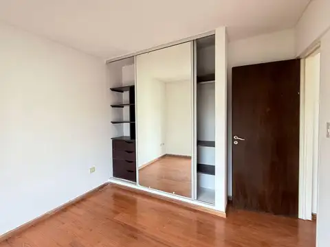 Venta/Financiacion Departamento Un Dormitorio Balcon Solarium Parrillero. Echesortu