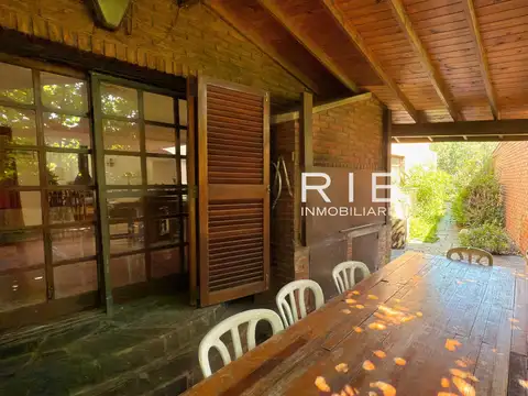 Casa 5 ambientes con 5 baños