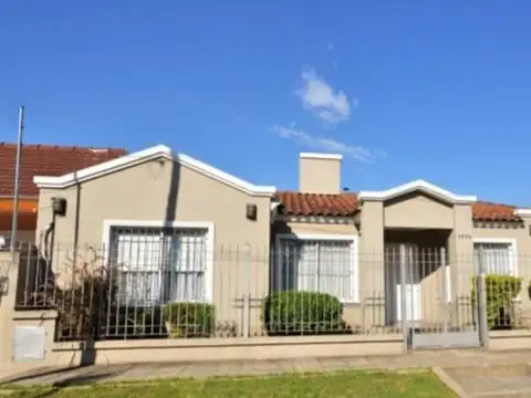 casa en Castelar Sur.