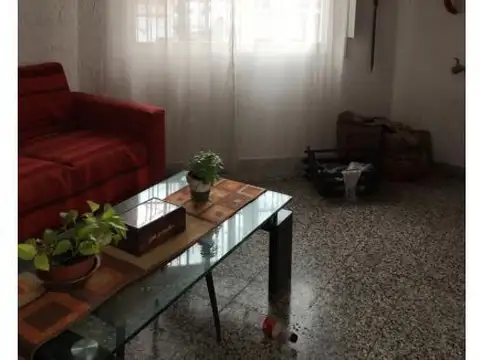 PH TIPO CASA AL FRENTE EN ESQUINA