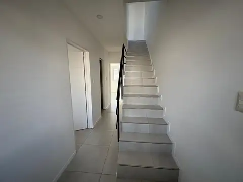 Duplex 4 ambientes con cochera